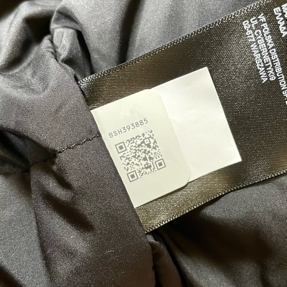 The North Face Men’s Expedition McMurdo Parka In TNF Black - Picture 11 of 14